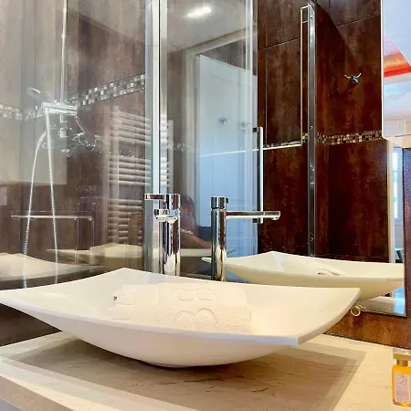 Apartment Swiss Star Nizza